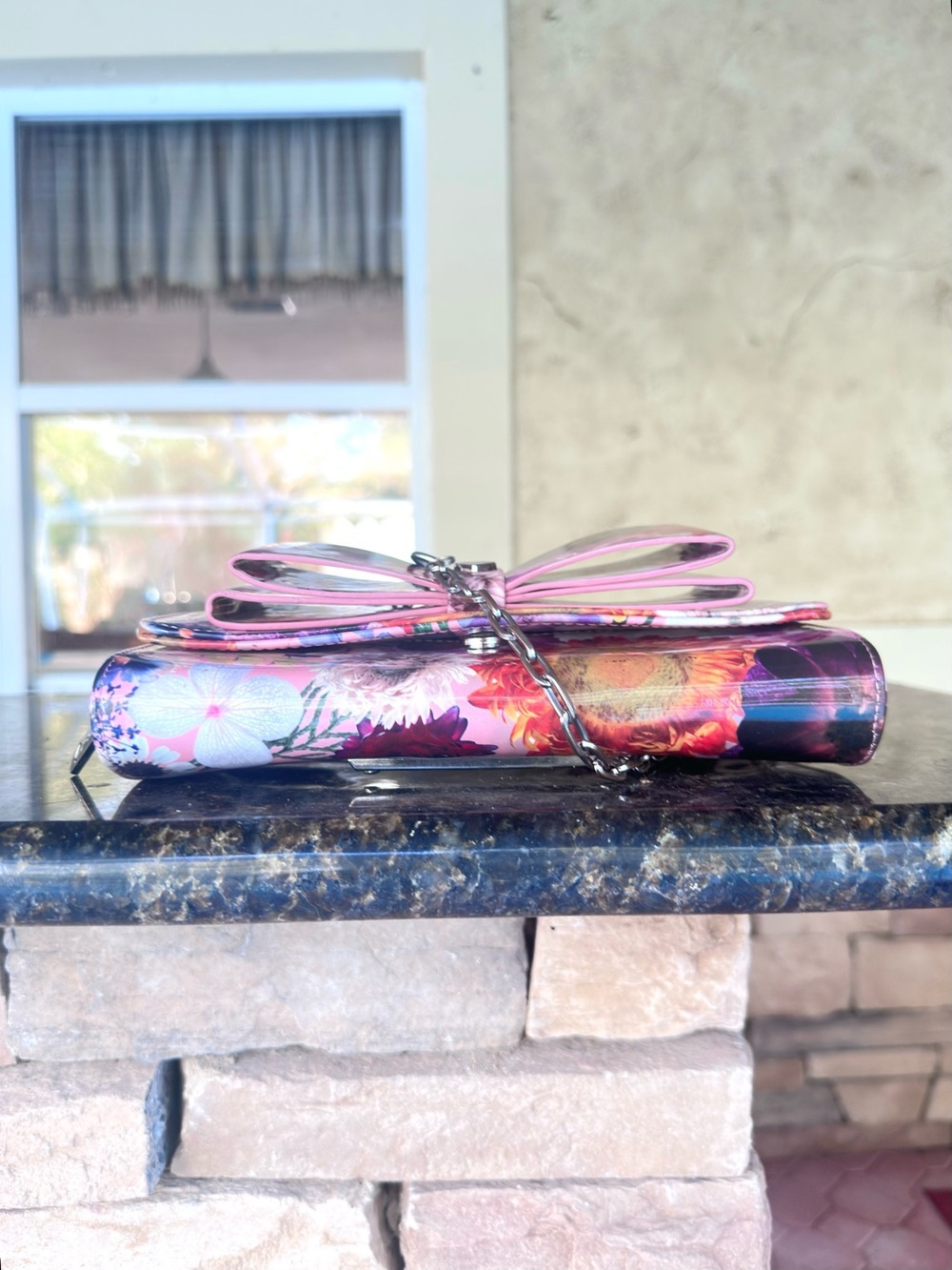 BETSEY JOHNSON Vibrant Floral Print Shoulder Bag w/Silver Crossbody Chain - Picture 8 of 17